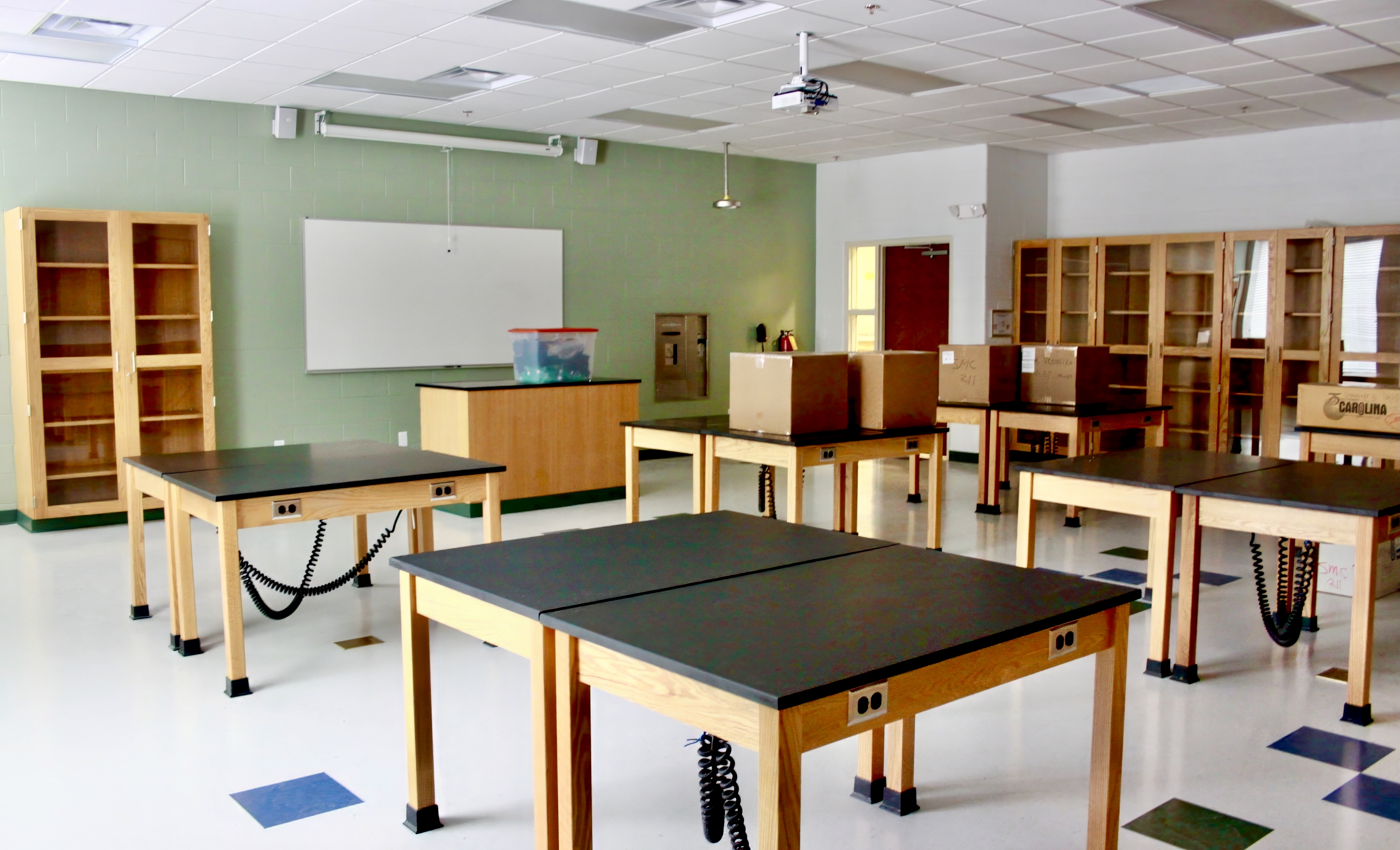 Bahan eksplorasi sains cilik dan proyek praktek santri